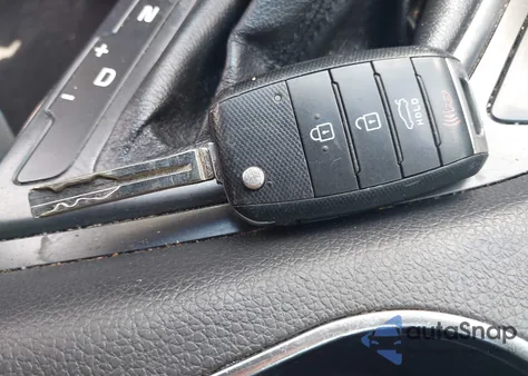 2015 Kia Optima Lx from USA, damaged, VIN 5XXGM4A71FG472575